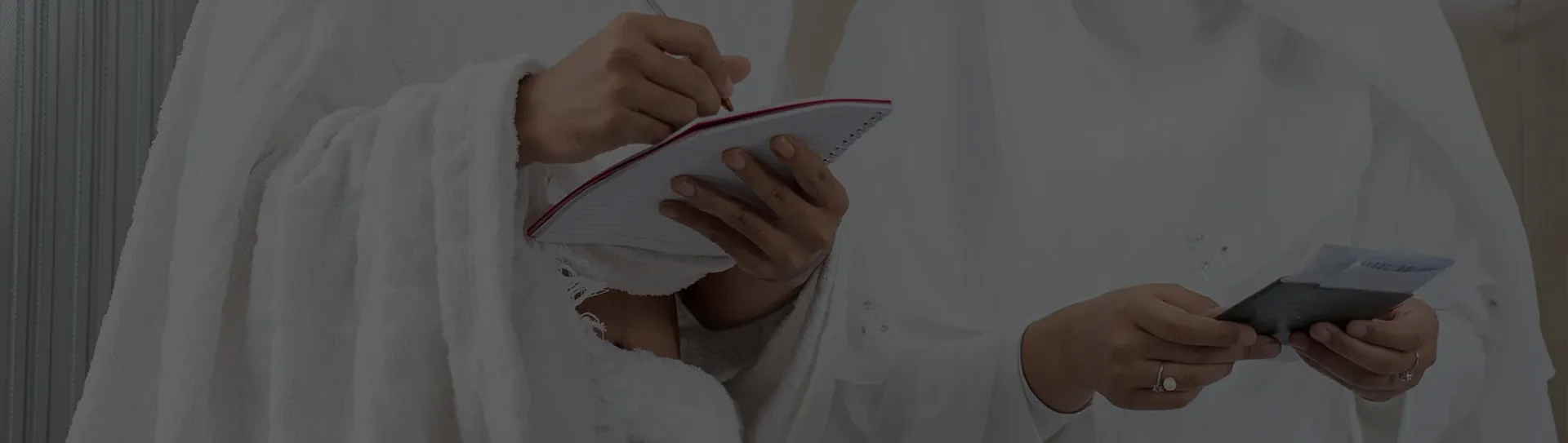 <h1>Umrah Checklist for Pilgrims: Essential Items & Preparation Guide</h1>