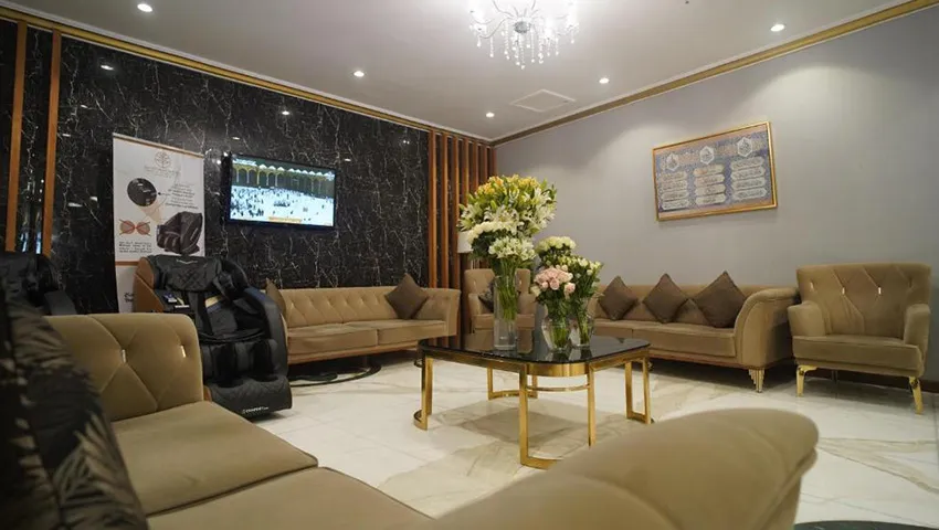 Gallery 8