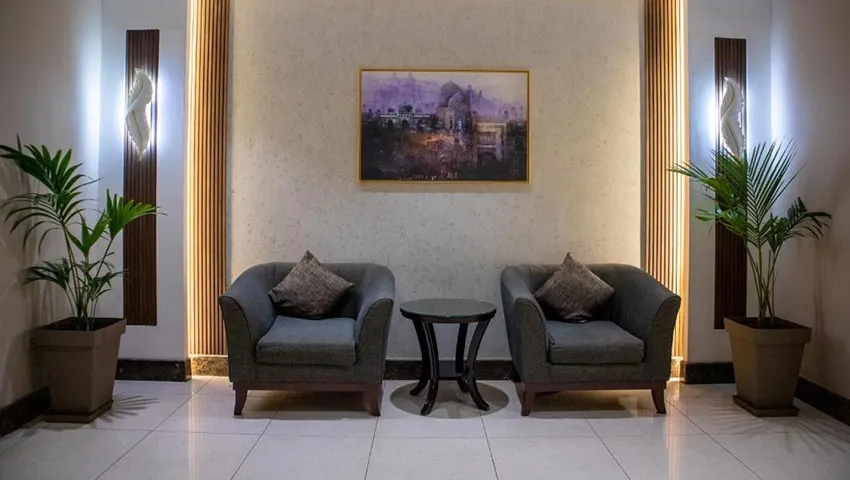Gallery 11